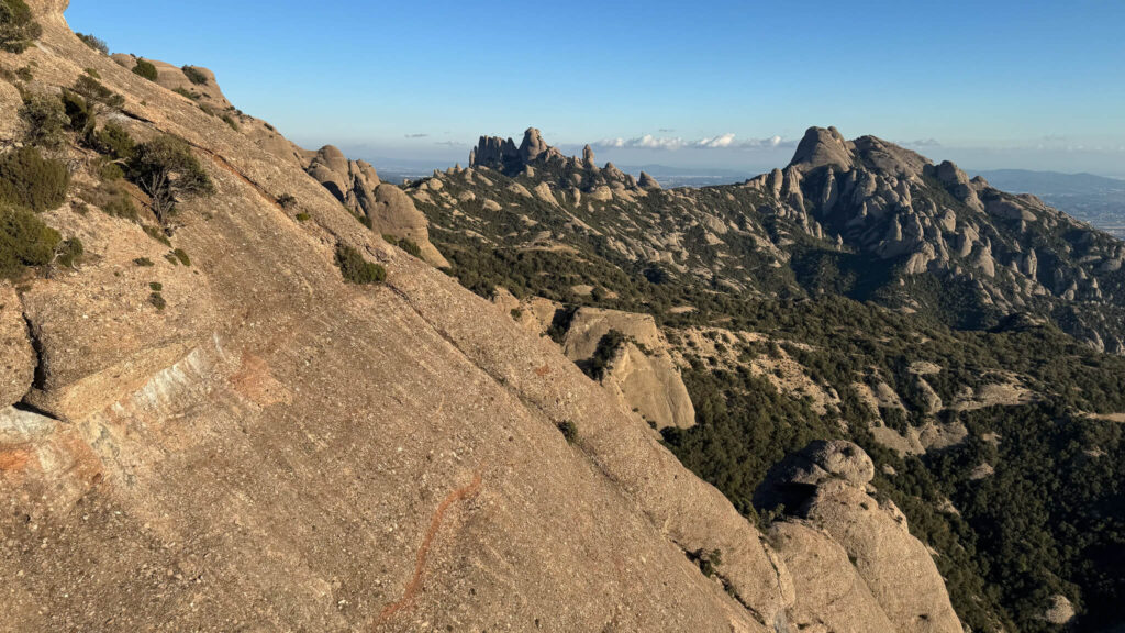 Parapente y escalada en Montserrat